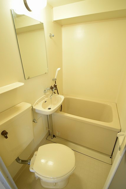 バス・シャワールーム