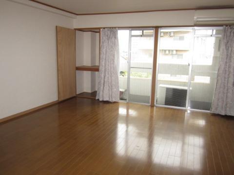 居室・リビング　大朝ハイム