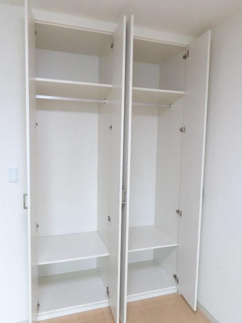 収納　クローゼット