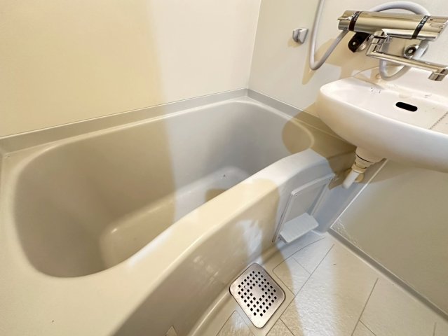 バス・シャワールーム　詳細は、RISUMO江坂本店までお問合せください♪