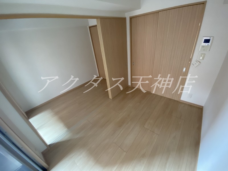 居室・リビング　広い室内♪