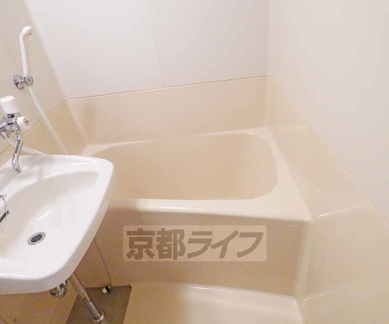 バス・シャワールーム　バスです。