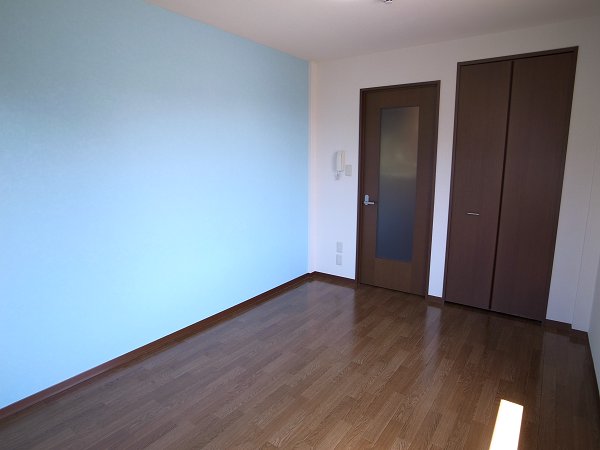 居室・リビング　綺麗なクッションフロアの洋室です★