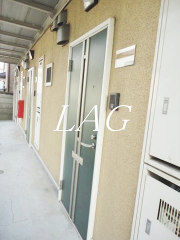 玄関　玄関です。