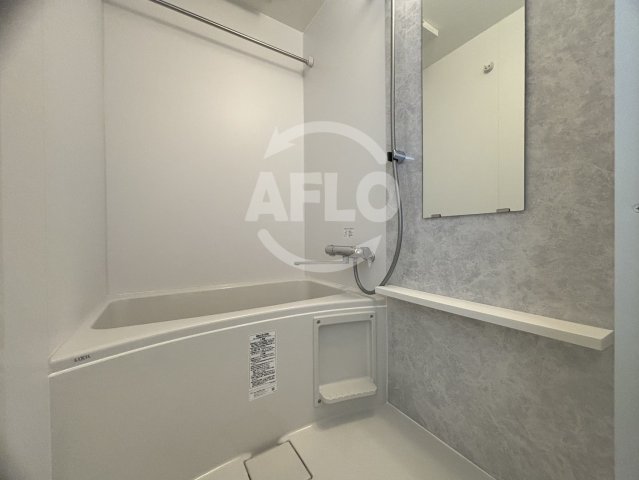 バス・シャワールーム　エスリード弁天町ルシェンテ　風呂