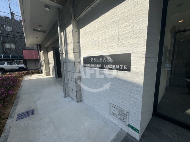 エントランス　エスリード弁天町ルシェンテ　エントランス