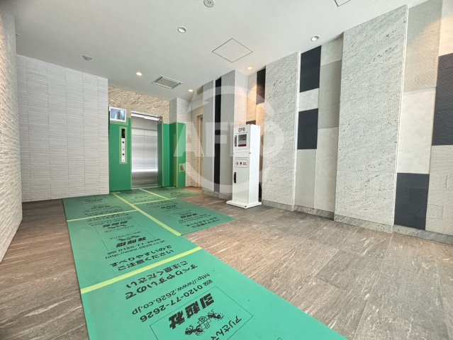 ロビー　エスリード弁天町ルシェンテ　ロビー