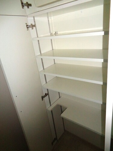 玄関　下駄箱　※2019年7月撮影