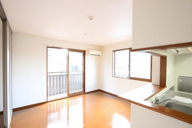 居室・リビング　～Ａ棟内装参考写真～