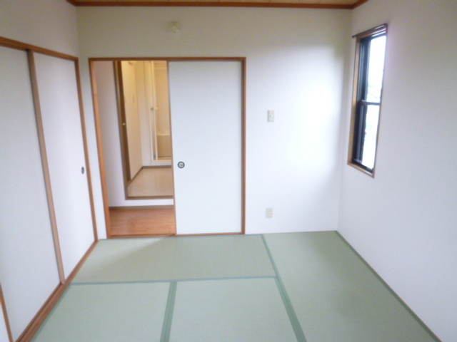 その他部屋・スペース　押入れがある和室６帖