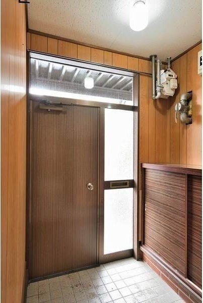 玄関　明るい玄関がお出迎えです☆