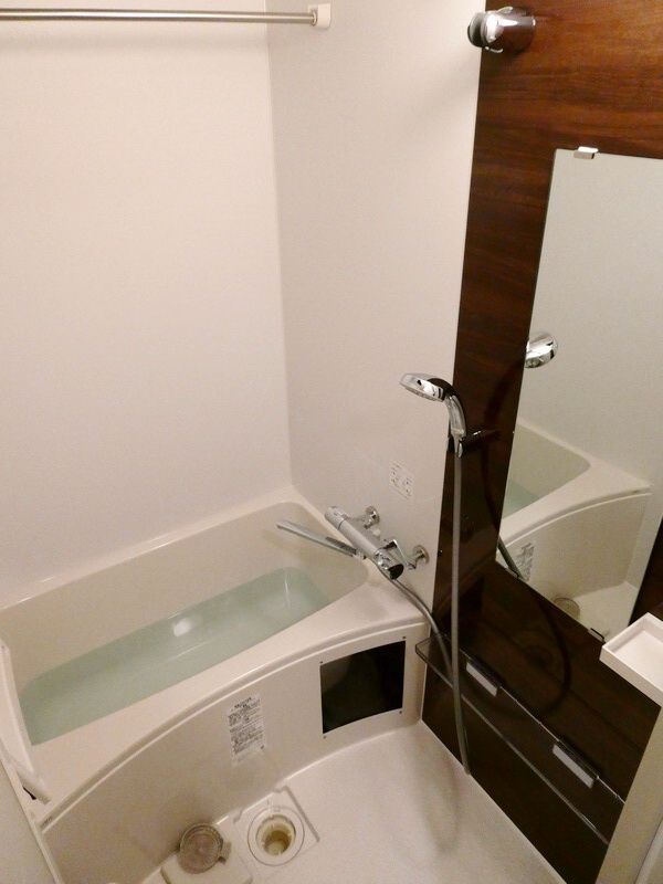 バス・シャワールーム　バス