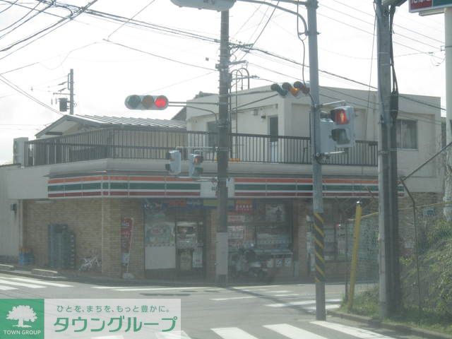 コンビニ　セブンイレブン（コンビニ）まで30m