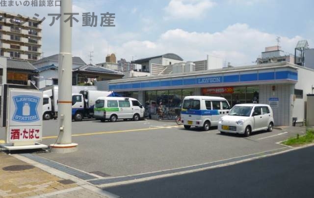 コンビニ　ローソン諏訪三丁目店（コンビニ）まで123m