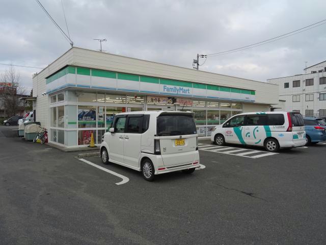 コンビニ　ファミリーマート甲賀駅前店（コンビニ）まで2130m