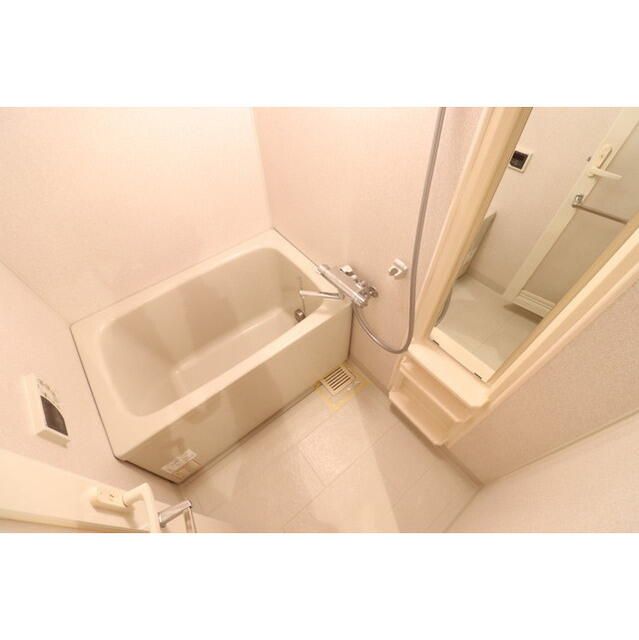 バス・シャワールーム　お風呂で日々の疲れを落としましょう