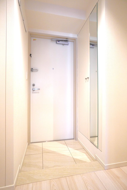 玄関　※写真は同タイプ住戸です。