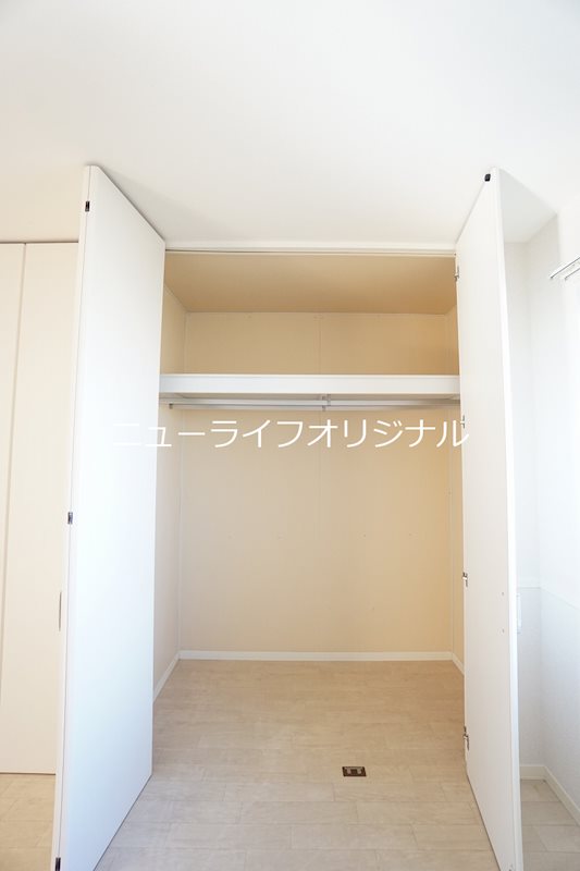 収納　洋室収納