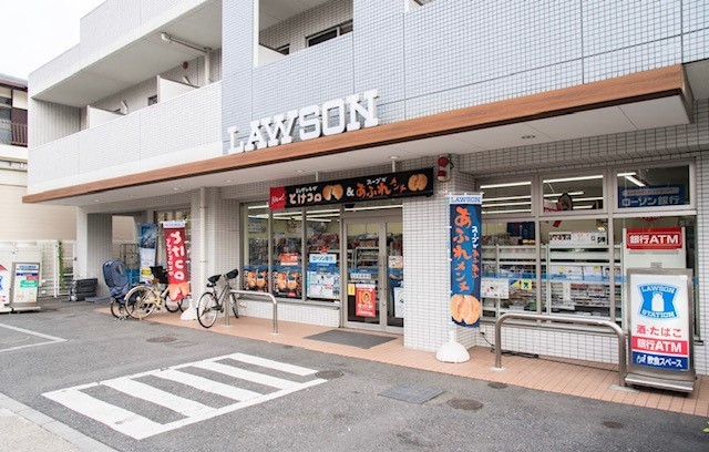 コンビニ　ローソン　下馬3丁目店（コンビニ）まで169m