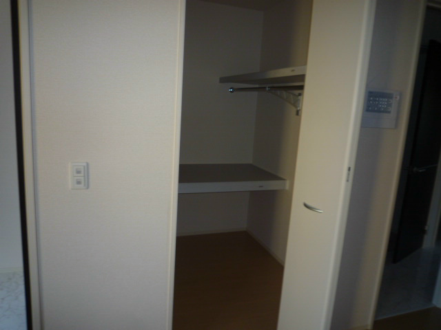 収納　写真は103号室です（参考です）