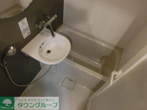 バス・シャワールーム　洗面