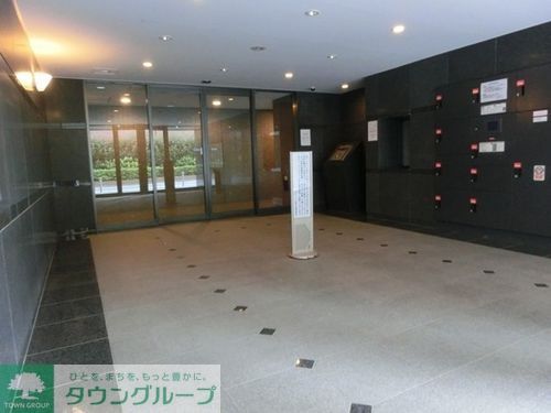 エントランス　エントランス