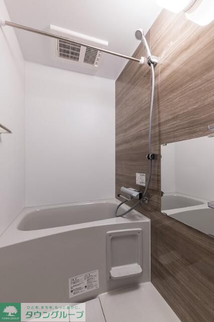 バス・シャワールーム　※建築中のため類似仕様物件写真を掲載しています。