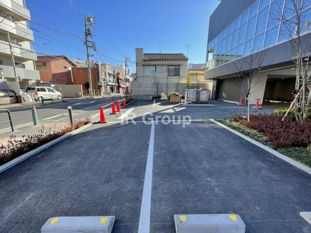 駐車場　バイク置場・駐車場（要空確認）