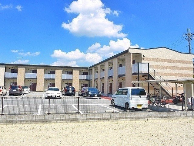 建物外観　外観は落ち着いています