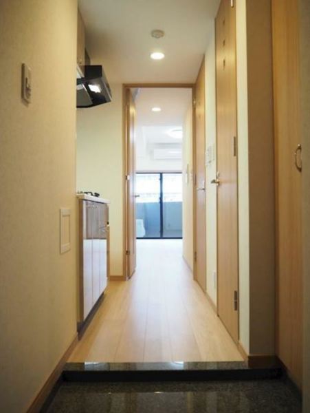 玄関　※別部屋参考写真