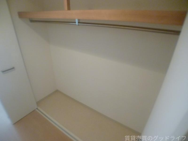 収納　高さのあるクローゼット