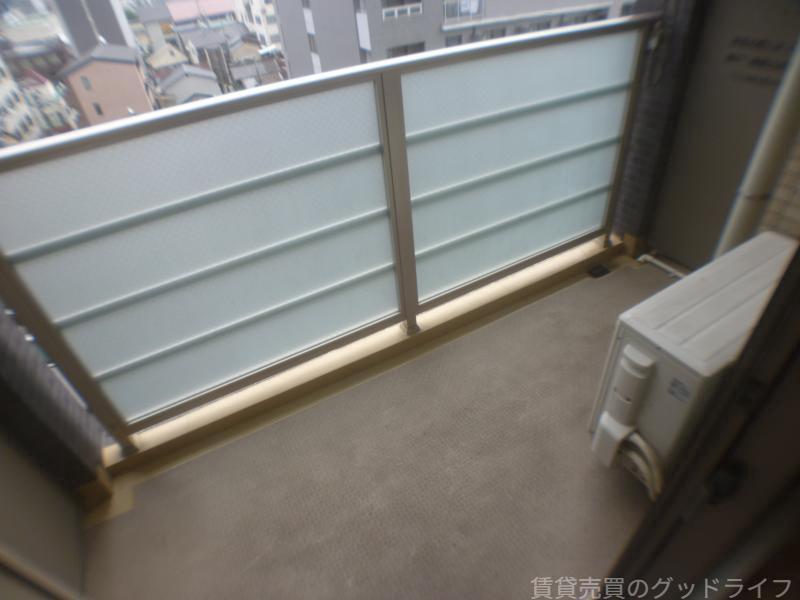 バルコニー　バルコニーもゆったりですね。
