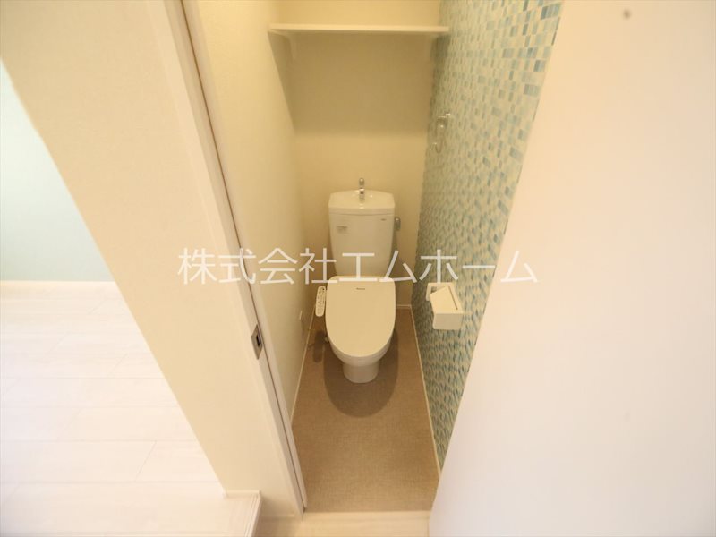 トイレ　温水洗浄暖房便座付トイレ