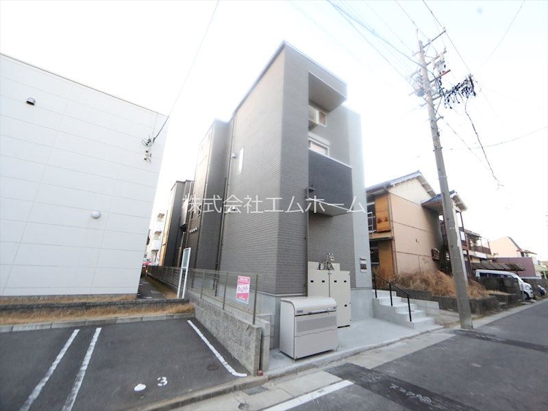 建物外観　外観　宅配ＢＯＸ有り　デザイナーズ