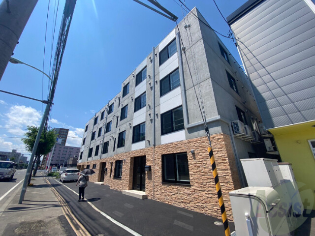 建物外観　札幌市白石区本郷通１３「Ａｃｔｉｖａｔ南郷１３丁目スクエア」