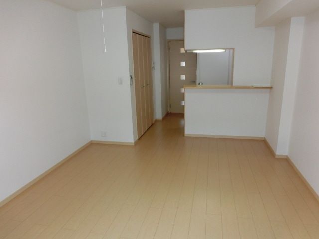 居室・リビング　キレイなフローリング