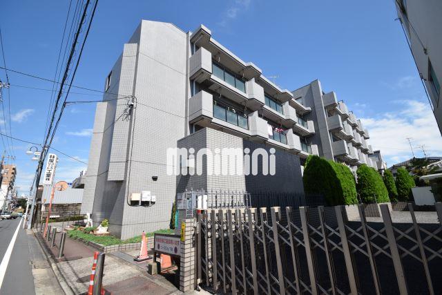 建物外観　駅までまっすぐ　買い物便利な好立地