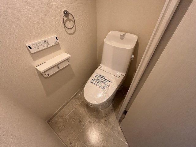 トイレ　清潔感のあるトイレです