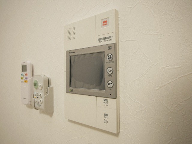 セキュリティ　モニター付きインターホンです