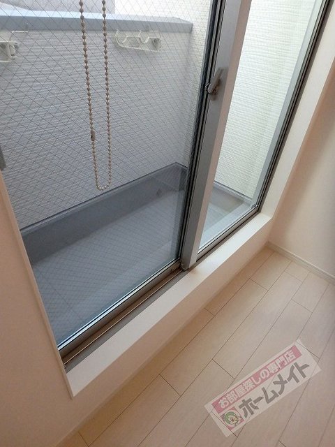 バルコニー　同施工会社の同一仕様の写真です