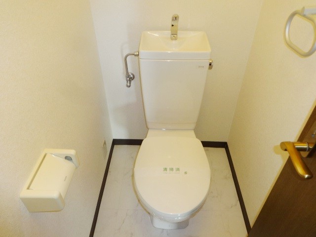 トイレ　トイレも綺麗にお使いいただけます。