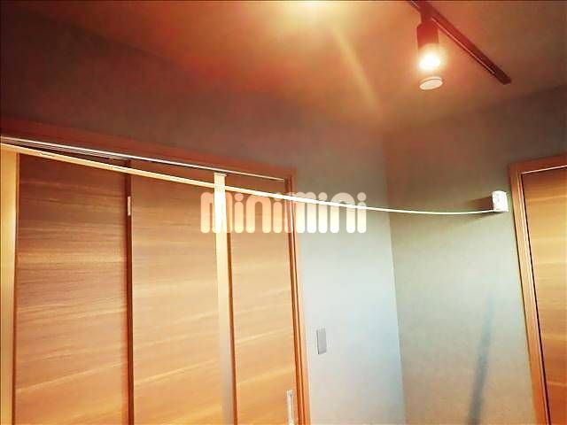 バルコニー　室内物干