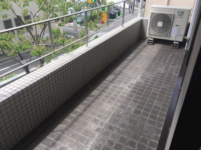 バルコニー