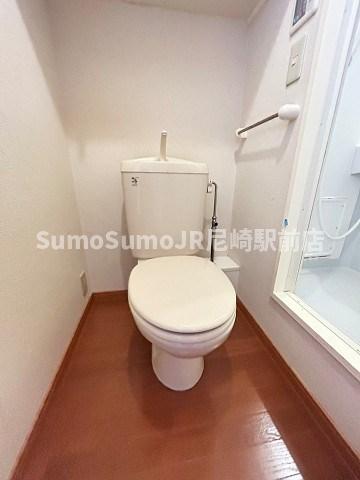 トイレ　落ち着いたトイレです