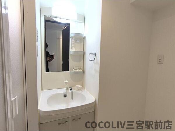 洗面設備　同物件別部屋写真