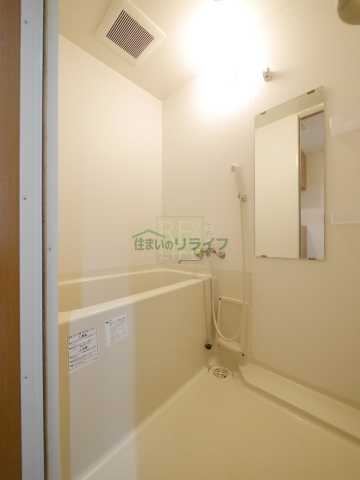 バス・シャワールーム　別部屋の参考写真となります。