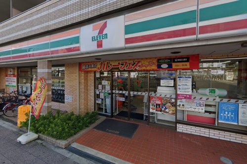 コンビニ　セブンイレブン JR塚口駅前店（コンビニ）まで839m