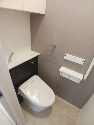 トイレ　コンパクトで使いやすいトイレです