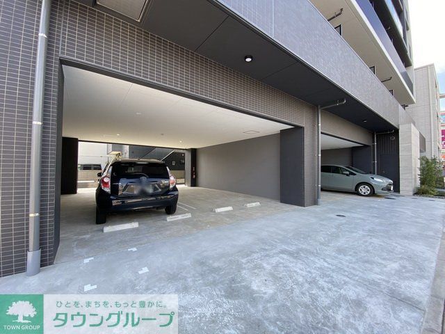 駐車場　駐車場