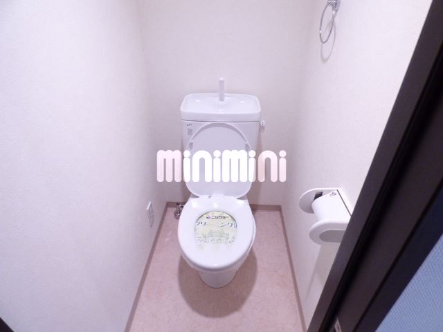 トイレ　清潔感のあるトイレです。